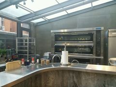 -HIGH FIVE哈福手工汉堡(桂林路店)