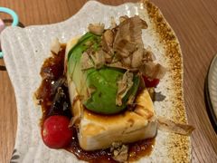 牛油果配酱香豆腐-JOYBOX盒里(南湖天地店)