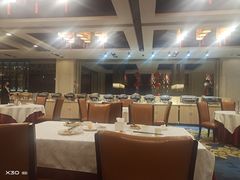 -锦龙国际酒店(天津奥体中心华苑地铁站店)