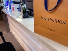 -用真奢侈品名表名包回收中心(朝阳万达店)