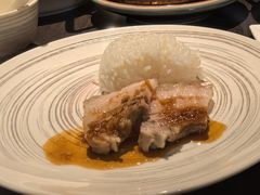 饭焐两头乌五花肉-庐灶江南·江南菜·四合院Bistro(东直门雍和宫·原华侨宾馆店)