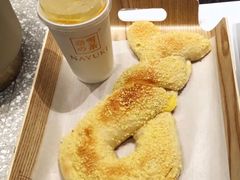 -奈雪的茶(湖滨银泰in77C区PRO店)