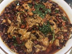 -老码头黑皮肘子锅包肉(赣水路店)