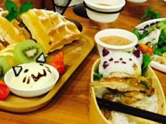 水果华夫饼-猫小院猫主题餐厅(三里屯店)