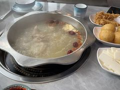 -光头药膳鸡(莱茵小镇店)