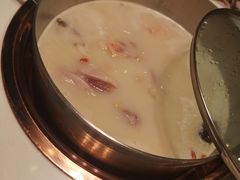 -洪氏嗨捞·猪肚鸡火锅(阳光天地店)