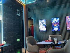 -屋有岛沉浸游戏旗舰店(中山公园店)