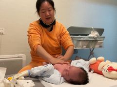 -爱的果实月嫂育婴师(世纪东方店)