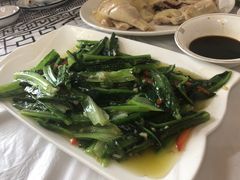 -何乡别院·中式农庄(姑婆山大道店)