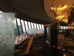 靠窗位-广州花园酒店-凌璇阁360度高空海鲜自助餐CAROUSEL