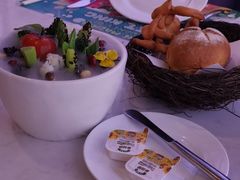 -水桶王国主题餐厅·聚会·生日派对·亲子活动·家庭套餐(亚龙湾希尔顿店)