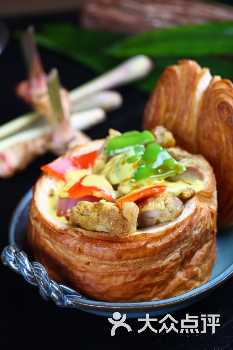 金链之梦泰国音乐餐厅咖喱面包鸡图片 