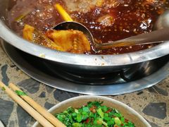 -肖肖酸萝卜鱼火锅(总店)