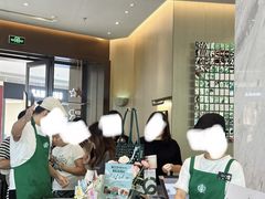 -星巴克臻选(深圳龙华红山天虹店)