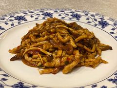 鱼香肉丝-梅龙镇酒家(南京西路总店)