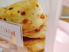 -SKROLL卡特司库·蛋糕定制·生吐司·司康(古北程家桥店)