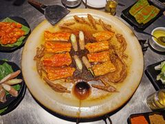 -冰冰龙虾·江湖菜·花园江景餐厅