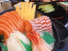 三文鱼生鱼片拼盘-熊出没日本烧肉放题