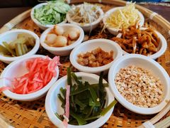 -包整·丝娃娃(一览甲秀楼风景店)