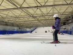 -乔波室内滑雪场
