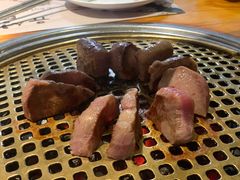 -唯成•韩国炭火烤肉 유성고기