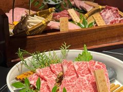 -山川小町·极番烧肉(新地假日广场店)