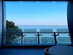 -上海滴水湖皇冠假日酒店