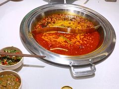 -老房老舍重庆火锅(假日城市店)