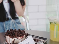 巧克力脏脏-RWORK·COFFEE(滨江店)