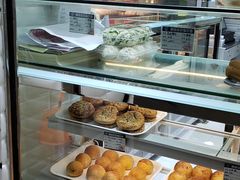 -白玉兰食品(仲盛世界商城店)