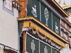 -噶丹松赞林寺