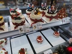 -花花卷卷·鲜食蛋糕(静安久光百货店)