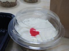 -红宝石·鲜奶小方·海派西点房(南丹店)