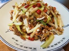 -临界音乐酒馆·小龙虾·江湖菜(华熙LIVE·鱼洞店)