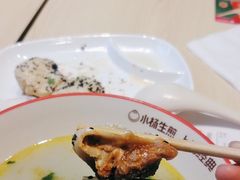 -小杨生煎(金山百联购物中心3楼店)