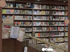 -钟书阁(群光广场店)