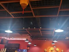 -虾弄弄海派小龙虾·牛羊蝎子火锅