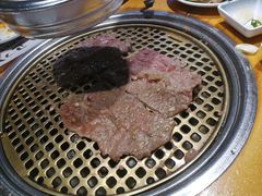 -唯成•韩国炭火烤肉 유성고기