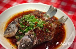 Signature Tuyu Fish Steamed with Spicy Flavor