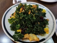 甘蓝沙拉拌面包丁-FISH&POTATO Cō(地中海美食 万象城店)