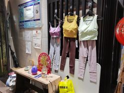 -威思丽高温瑜伽会馆