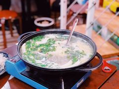 -陈老斯呼尔嗨吃烧烤(科巷店)