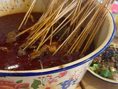 -拈签一笑黄牛肉辣卤串串