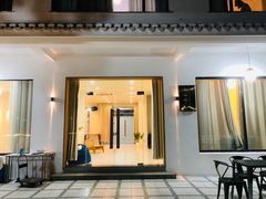 -弥舍·湖景团建泳池派对别墅·湖山境店