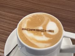 -上海浦东保时捷中心