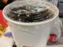 -麦当劳(展览馆店)