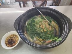 -陆师傅砂锅烫菜(圆通街店)