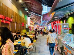 用餐区-八一好吃街·高品美食广场