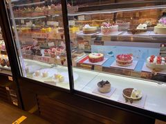 面包甜点陈列柜-多乐之日(华贸天地店)