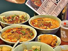 -粉家柳州螺蛳粉(杨宅路店)